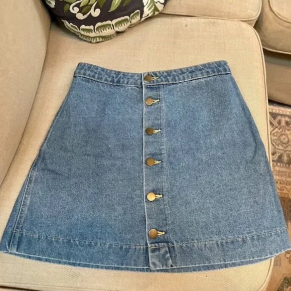 NWOT American Apparel Denim Button Down Skirt - Picture 2 of 3